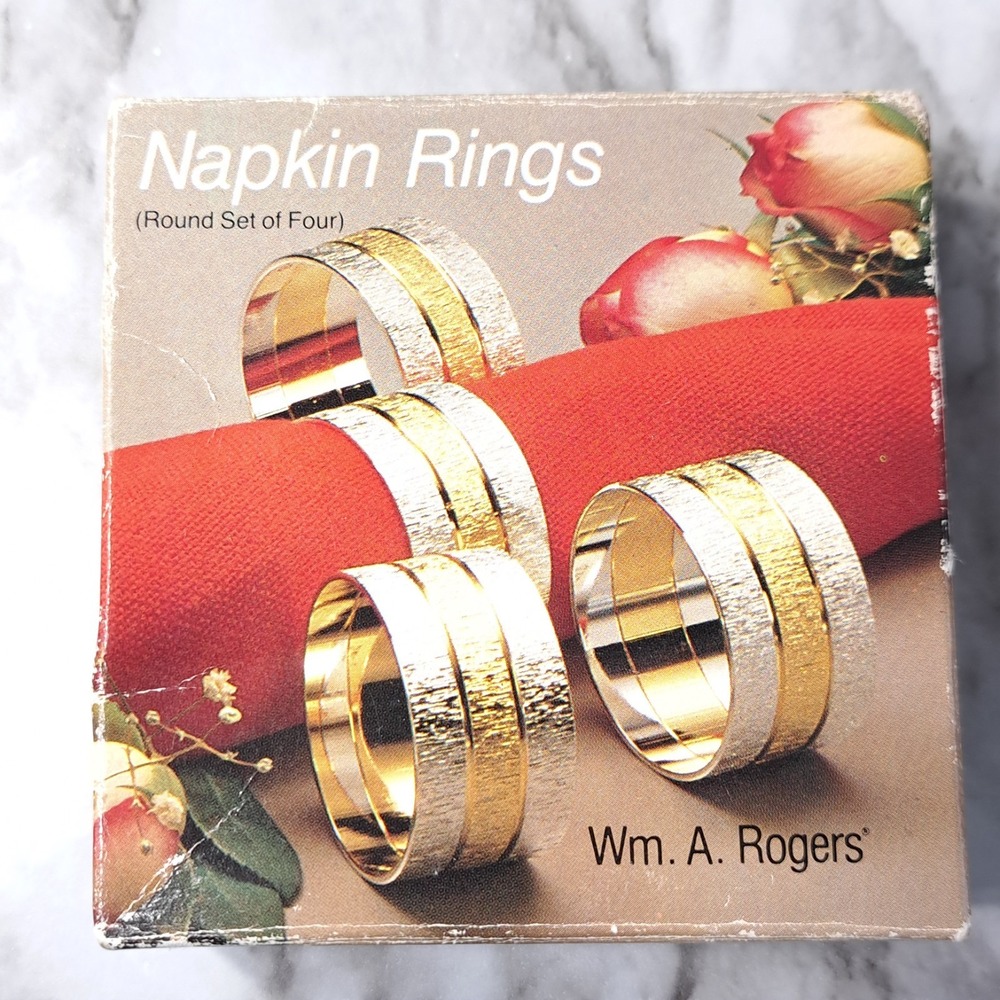 Wm A Rogers (4) Round Silverplate & Polished Brass Napkin Rings‎